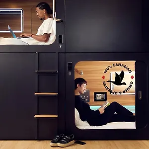  Hostel Pod
